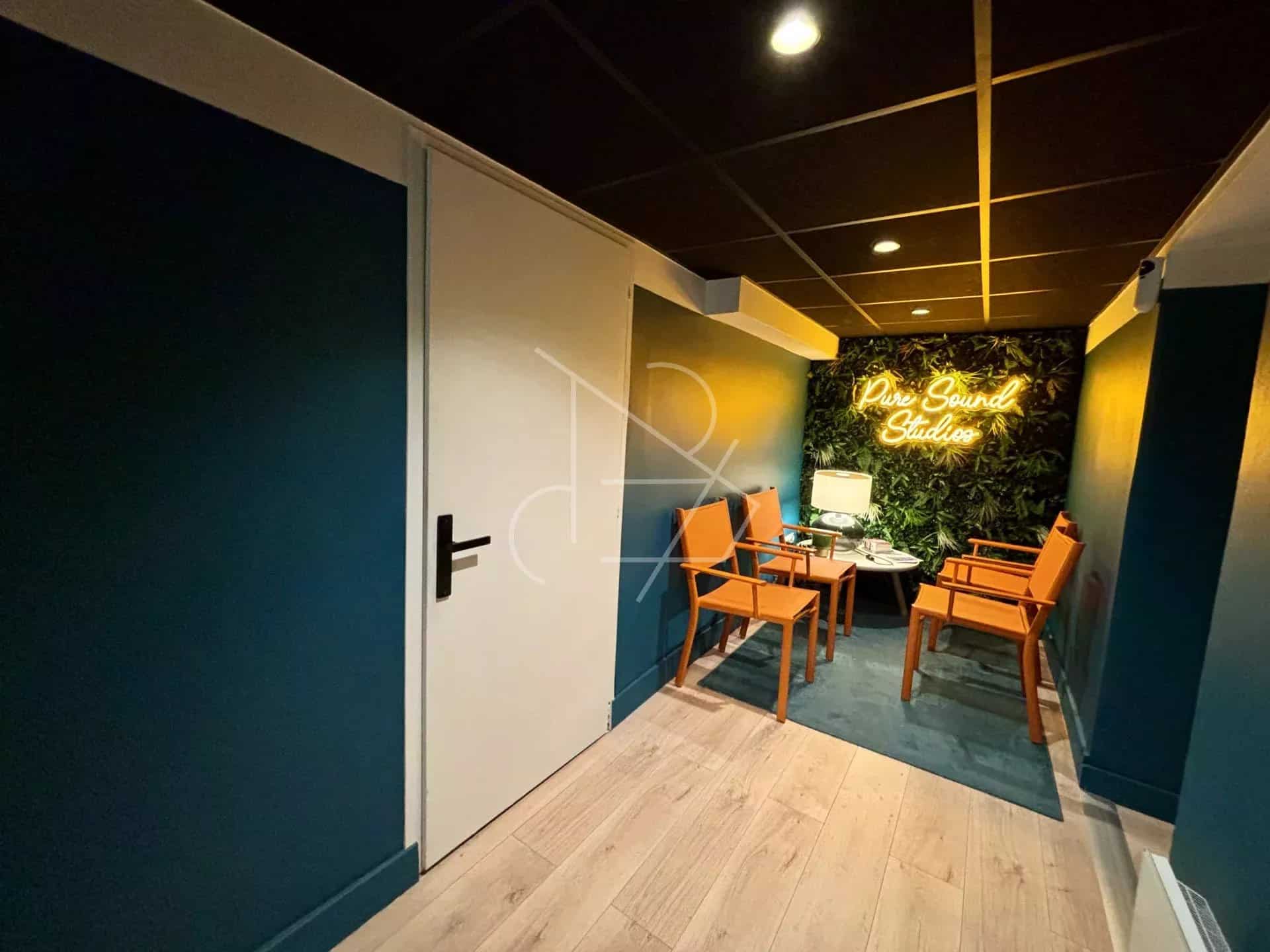 85eee0d132c9d97c6a6578b9609eae3a_29028de681_1920-original-5243