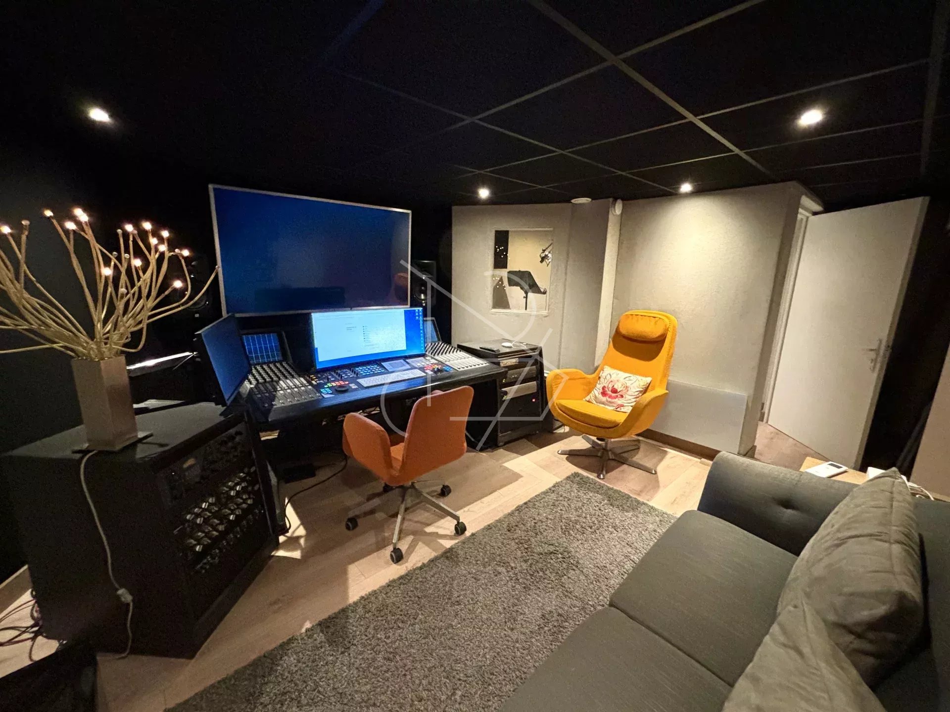 9f8d5790bb912bf73fba05d7ac995384_7f225157ef_1920-original-5243