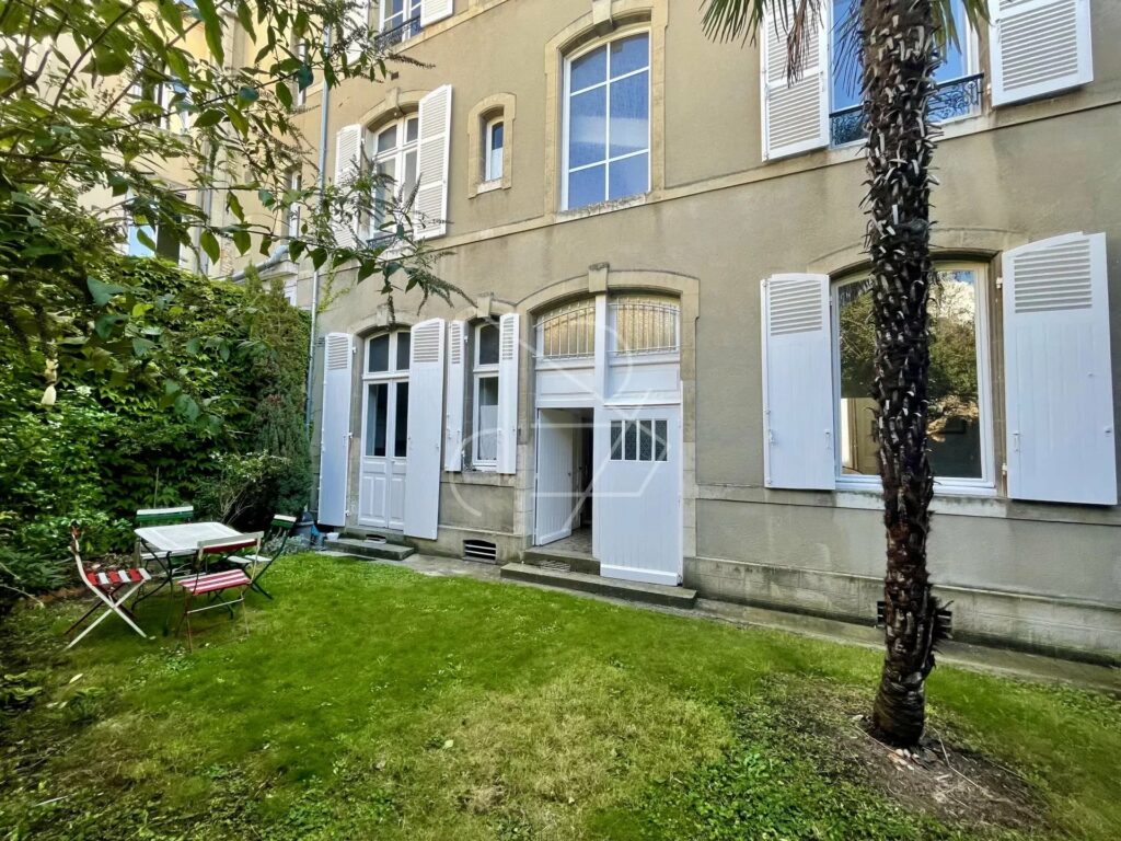 Hôtel particulier 300 m² – Le Mans